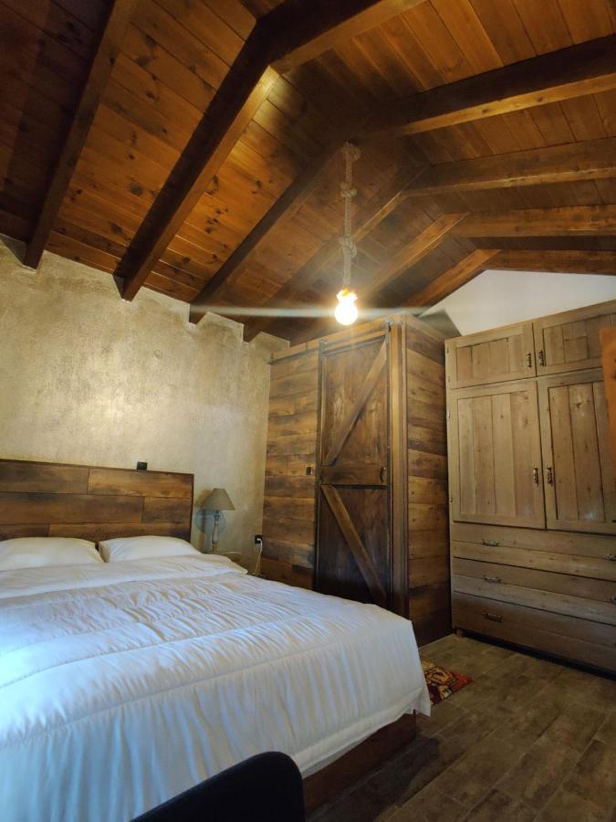 Vintage Lux Homes Vrasná エクステリア 写真