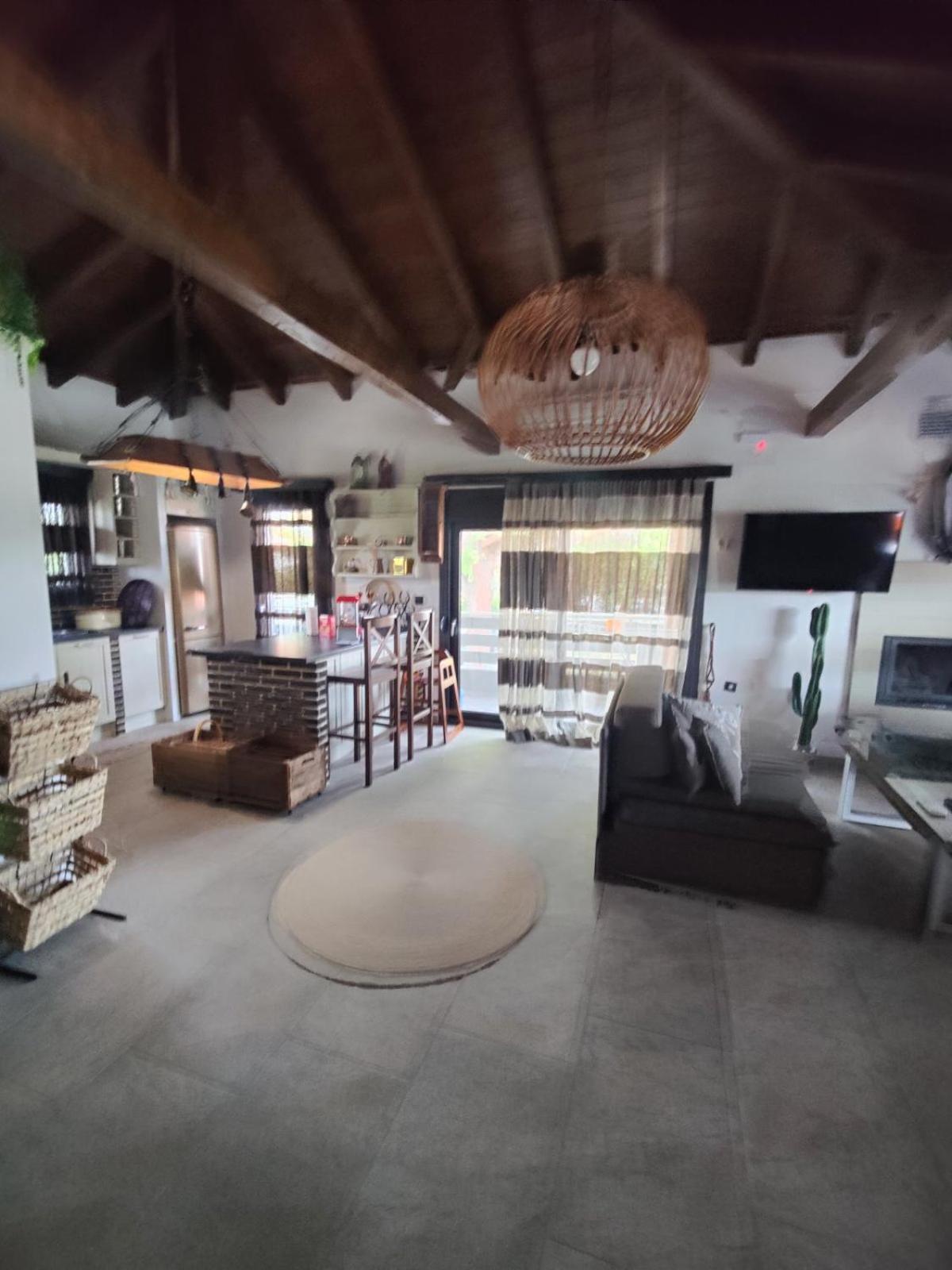 Vintage Lux Homes Vrasná エクステリア 写真